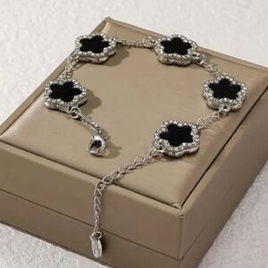 Chic Black Diamond Five Leaf Clover Silver bracelet